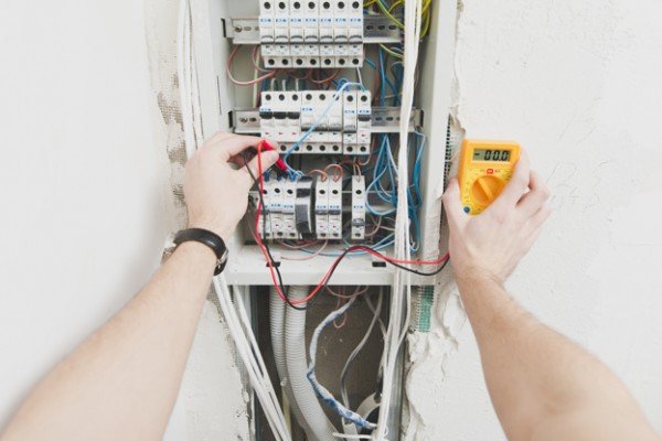 Abu Omran Electrical engineering services LLC provides electrical services in Sultanate of Oman since 1995