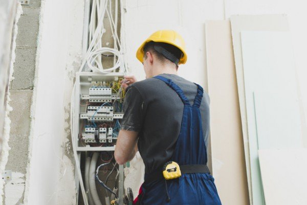 Abu Omran Electrical engineering services LLC provides electrical services in Sultanate of Oman since 1995